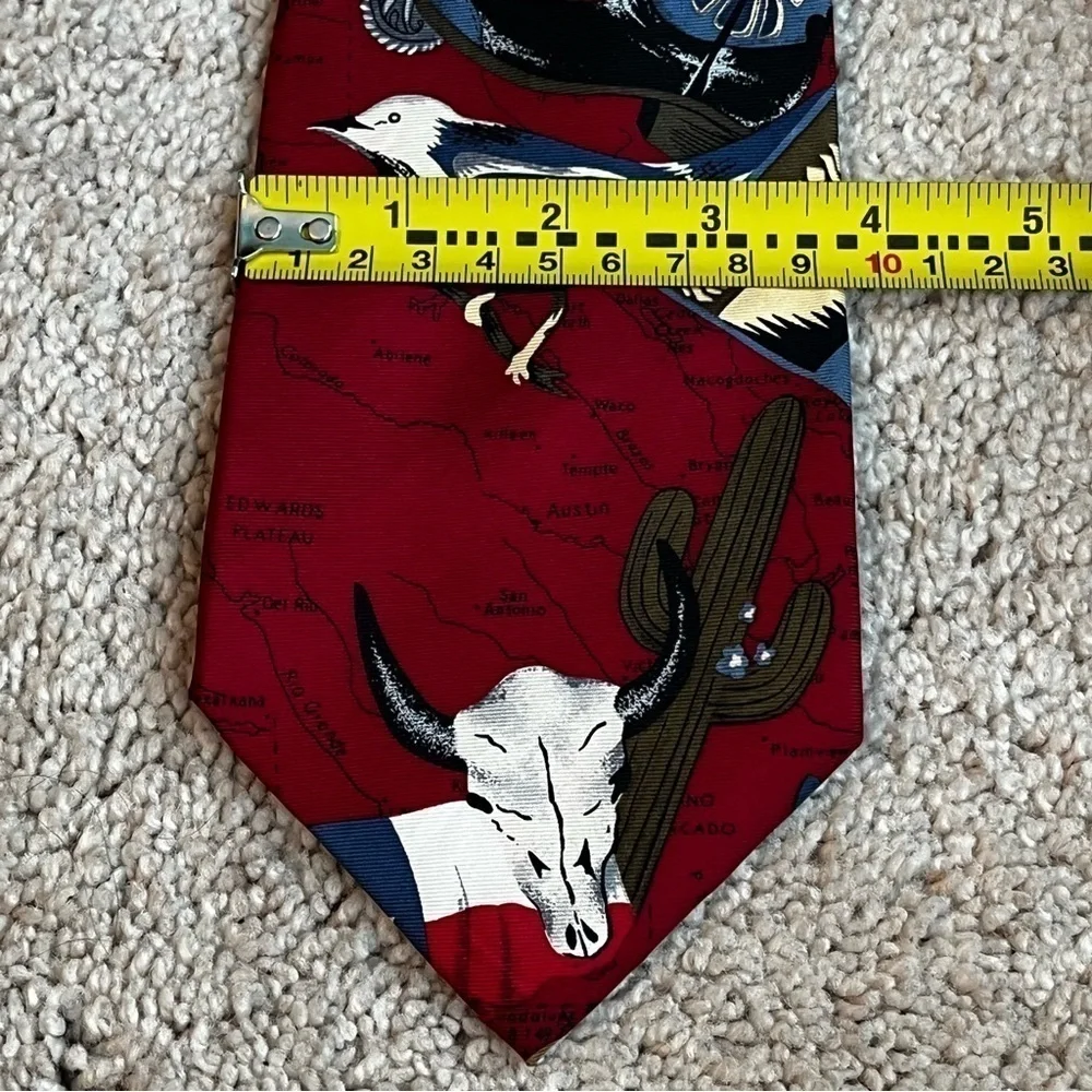 VTG Texas State Tie Novelty Western Cowboy Hat Lone Star Flag Skull Cactus Silk